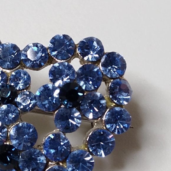 Blue Glass And Metal Heart With Flowers Brooch - Picture 6 of 14